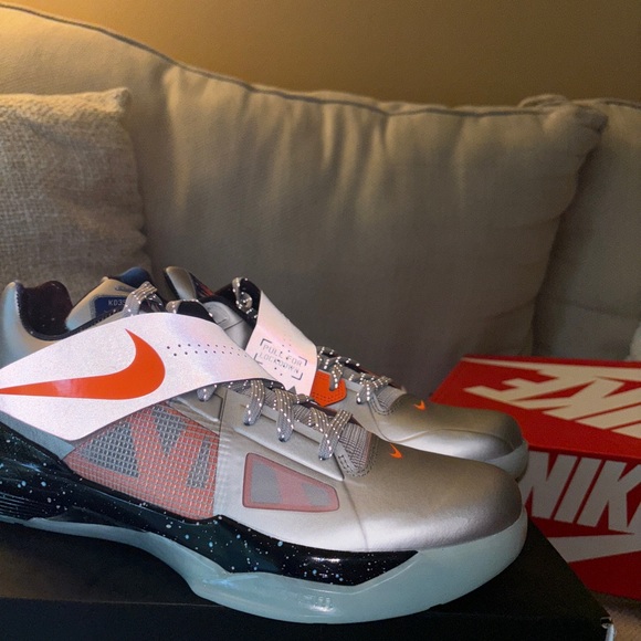 Nike KD 4 Galaxy - Picture 3 of 4